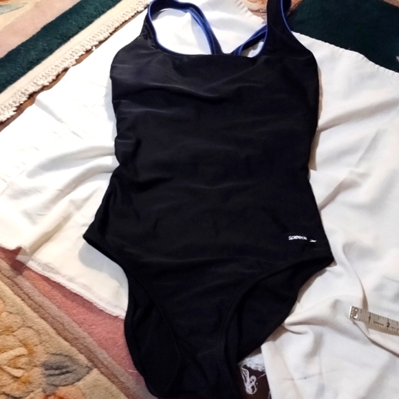 Speedo " Ultraback One " Women's Swimsuit - Picture 5 of 5